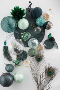 Hanger Feathers+Stone Azure Green